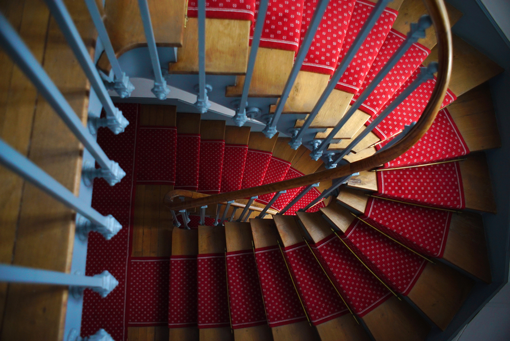 habillage escalier métal